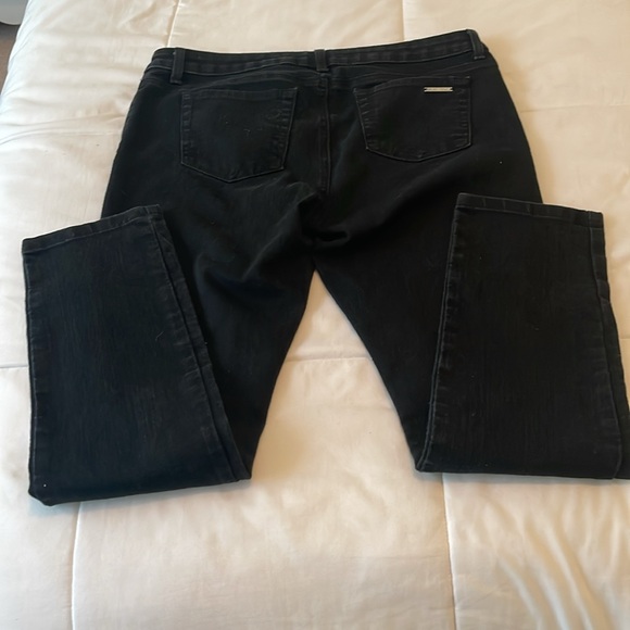 Michael Kors women’s petite black jeans - Picture 2 of 9